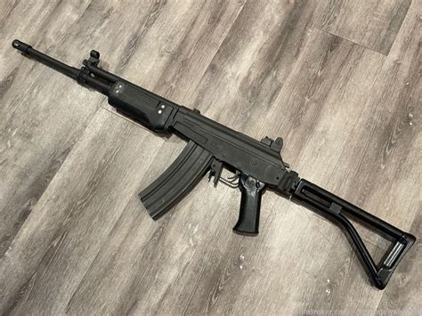 Galil AR .